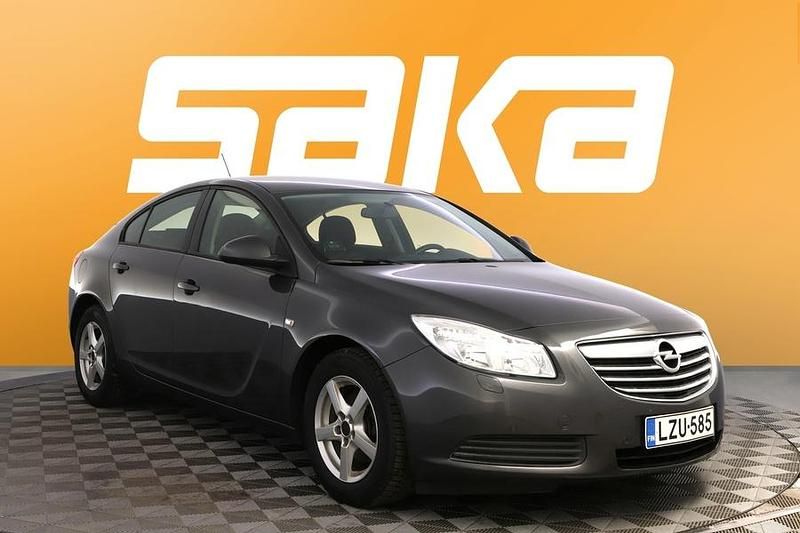 Käytetty Opel Insignia 140 HP (102 kW) 2012 Viistoperä