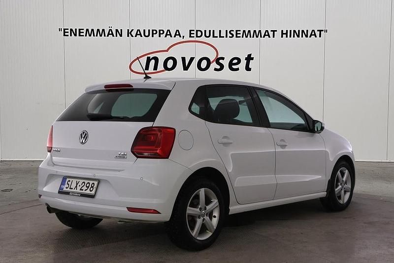 Käytetty VW Polo Comfortline 90 HP (66 kW) 2015 Valkoinen Viistoperä