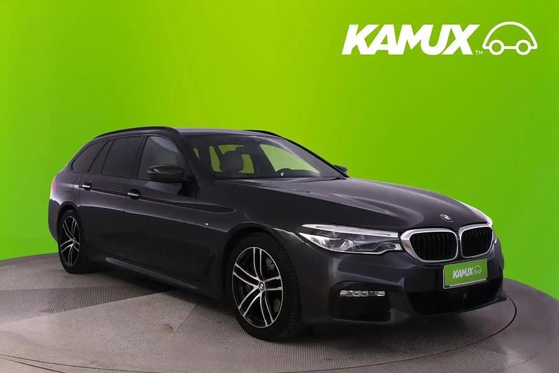 Hopea / harmaa Käytetty 2018 BMW 530 M Sport Farmari | 27 390 € (Hyvä tarjous) - Kuva 1/4