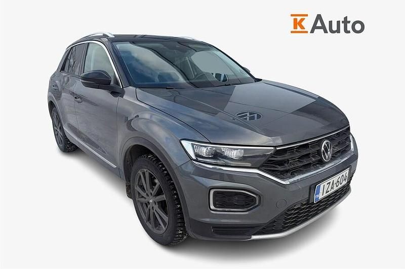 Käytetty VW T-Roc Sportline 150 HP (110 kW) 2021 Harmaa Katumaasturi