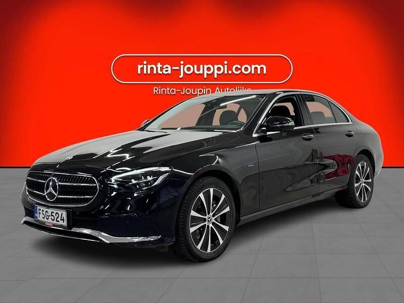Käytetty 2021 Mercedes E300 Avantgarde Sedan | 32 900 € (Perustarjous) - Kuva 1/3