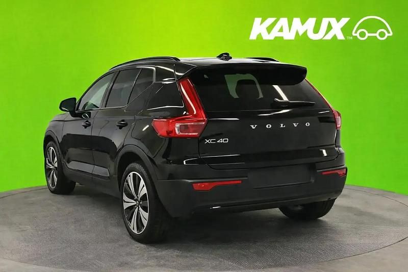 Käytetty Volvo XC40 Plus 169 kW (231 HP) 2023 Musta Katumaasturi