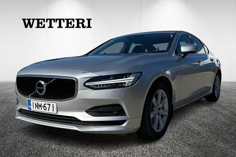Harmaa Käytetty 2017 Volvo S90 Momentum Sedan | 22 900 € (Hieman kallis) - Kuva 1/4