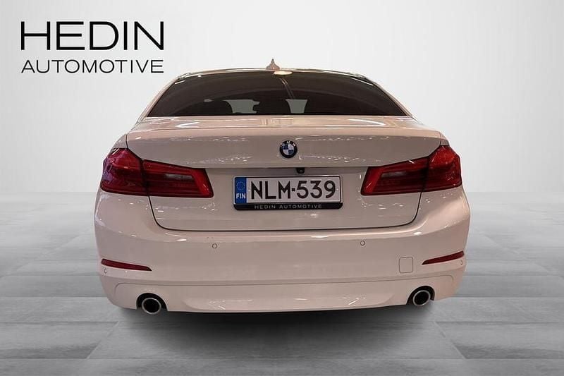 Käytetty BMW 518 Comfort Edition 150 HP (110 kW) 2020 Sedan