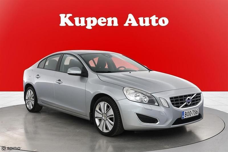 Käytetty 2011 Volvo S60 Kinetic Sedan | 9 900 € (Perustarjous) - Kuva 1/4