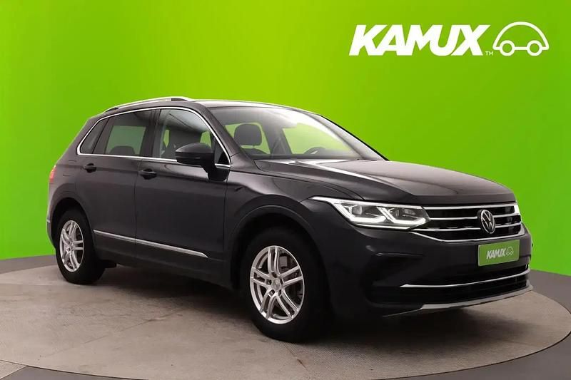Hopea / harmaa Käytetty 2023 VW Tiguan Style Katumaasturi | 28 890 € (Perustarjous) - Kuva 1/4