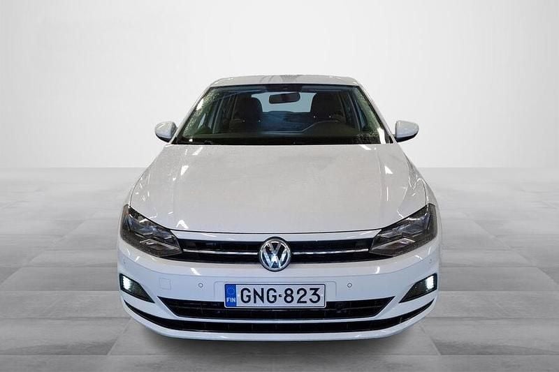 Käytetty VW Polo Comfortline 95 HP (69 kW) 2018 Valkoinen Viistoperä