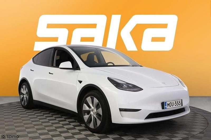 Käytetty 2023 Tesla Model Y Katumaasturi | 33 800 € (Hyvä tarjous) - Kuva 1/3