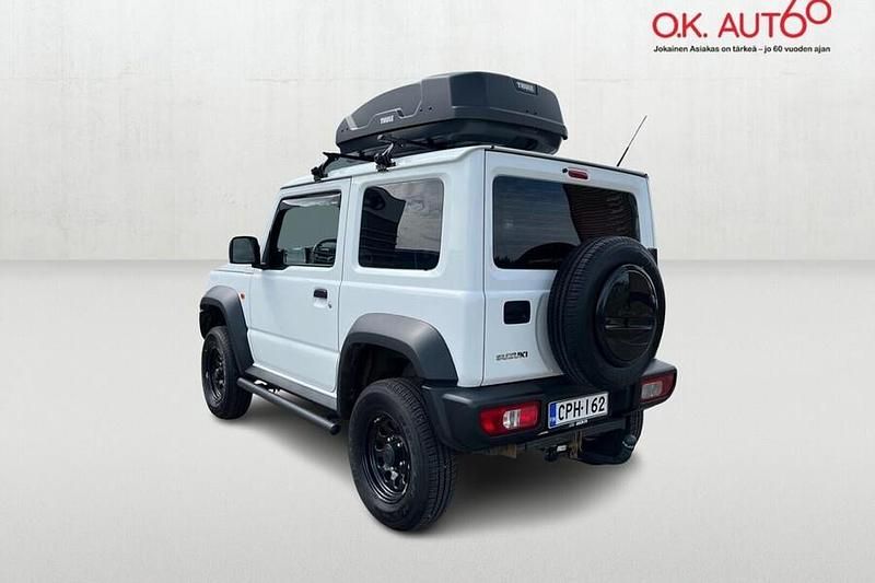 Käytetty Suzuki Jimny GL 102 HP (75 kW) 2022 Valkoinen Katumaasturi