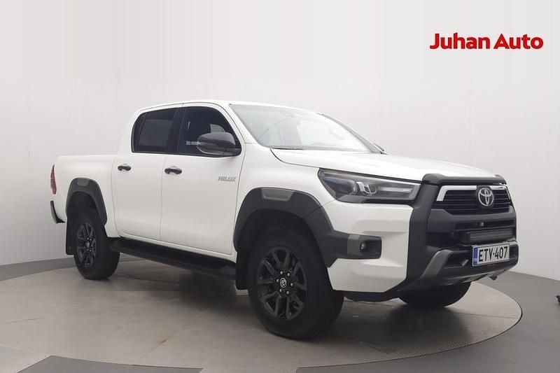 Valkoinen Käytetty 2023 Toyota HiLux Active Nouto | 56 990 € (Hieman kallis) - Kuva 1/4
