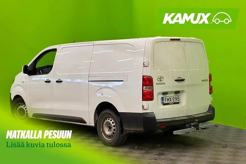 Käytetty Toyota Proace 122 HP (89 kW) 2018 Valkoinen Tila-auto