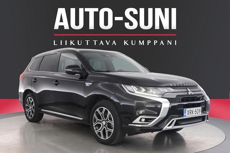 Musta Käytetty 2019 Mitsubishi Outlander P-HEV Instyle Katumaasturi | 18 600 € (Hyvä tarjous) - Kuva 1/3