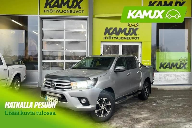 Käytetty Toyota HiLux Active 150 HP (110 kW) 2019 Hopea / harmaa Nouto