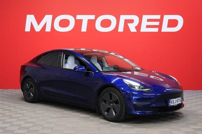 Käytetty Tesla Model 3 366 kW (498 HP) 2021 Sedan