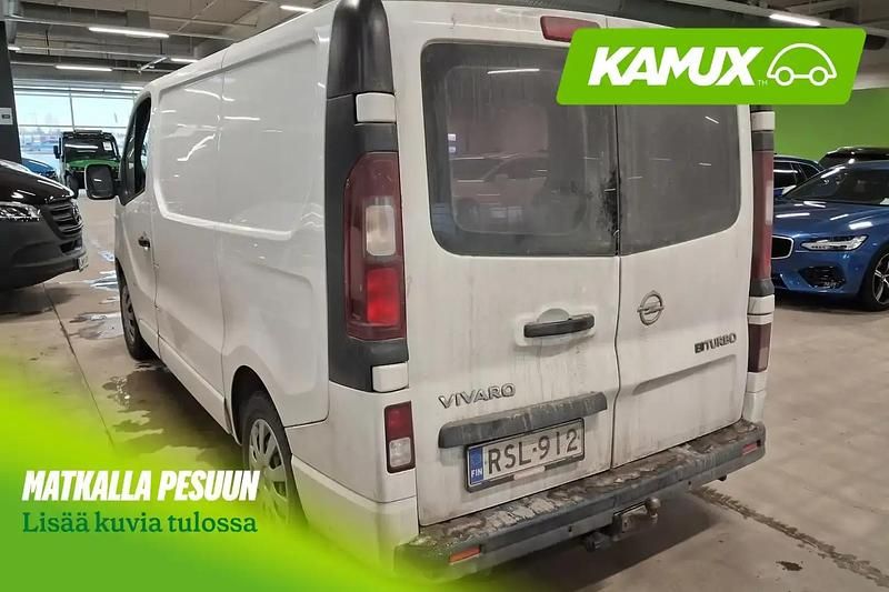 Käytetty Opel Vivaro Edition 120 HP (88 kW) 2016 Valkoinen Tila-auto