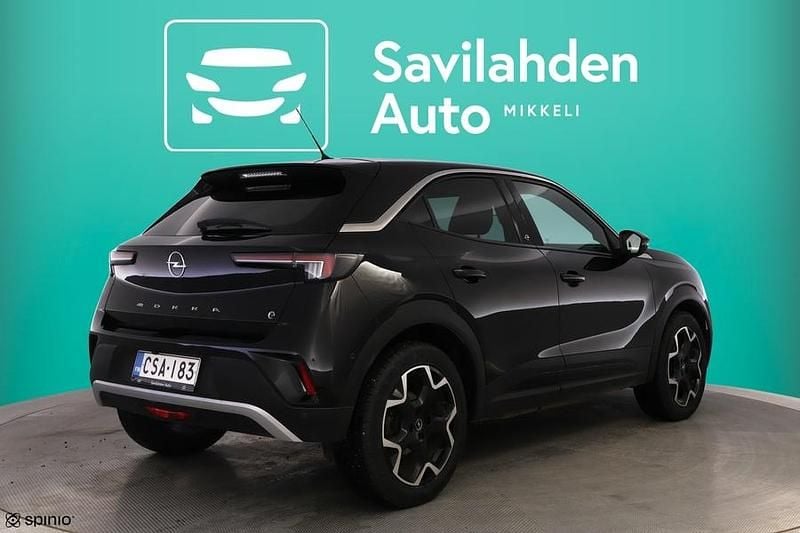 Käytetty Opel Mokka-e Executive 100 kW (136 HP) 2021 Musta Katumaasturi