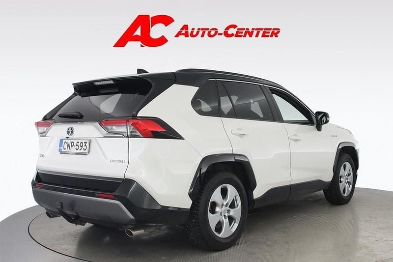 Käytetty Toyota RAV4 Hybrid Style 222 HP (163 kW) 2019 Valkoinen Katumaasturi
