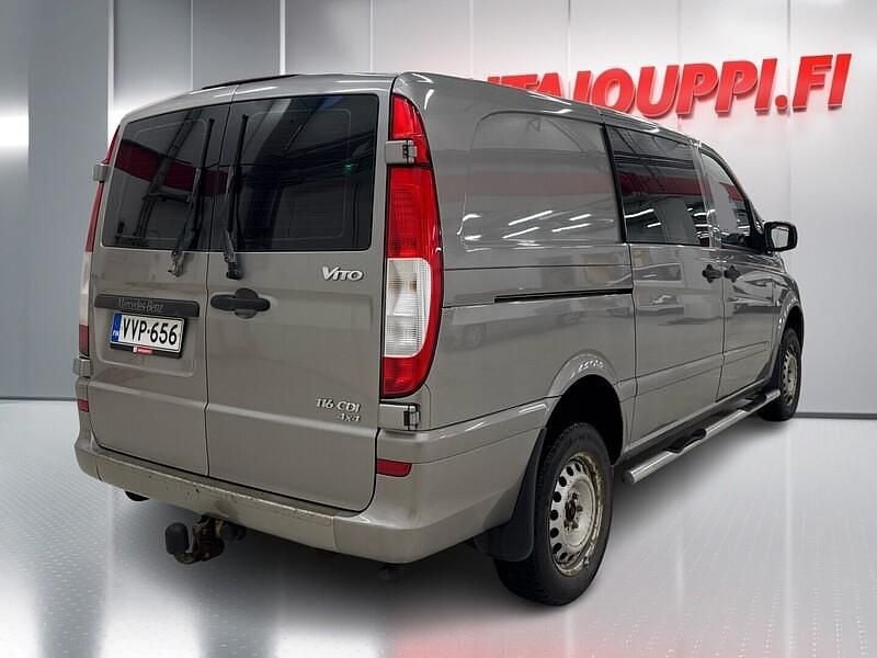 Käytetty Mercedes Vito 163 HP (119 kW) 2011 Van