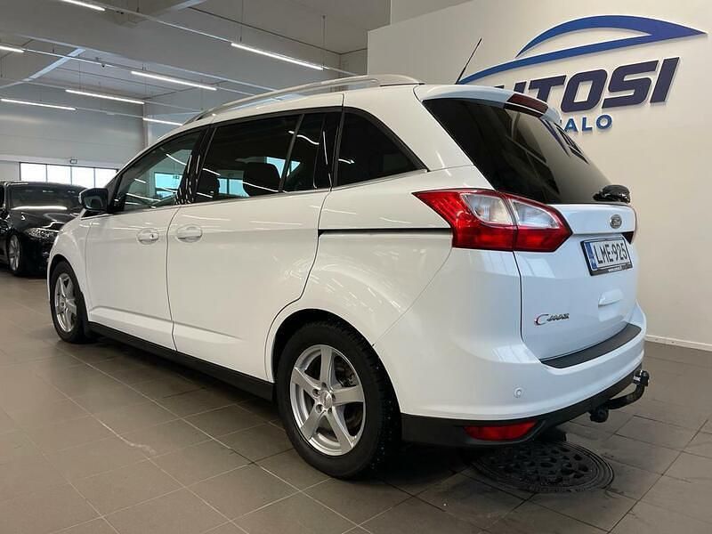 Käytetty Ford C-MAX Titanium 140 HP (102 kW) 2013 Valkoinen Tila-auto