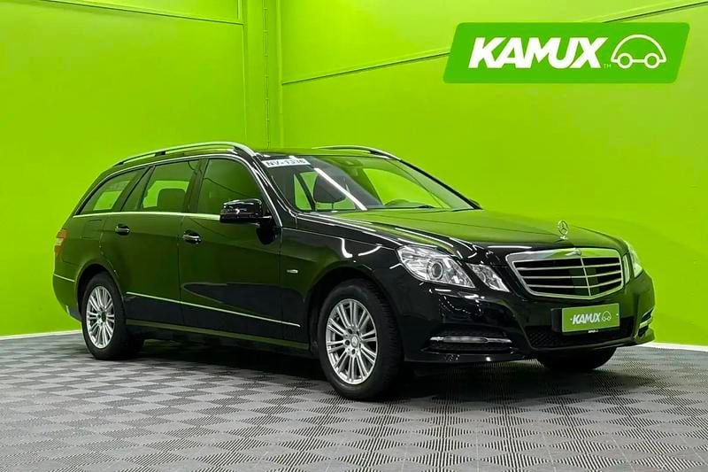 Musta Käytetty 2011 Mercedes E250 Avantgarde Farmari | 16 480 € (Perustarjous) - Kuva 1/4