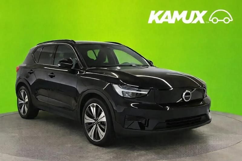 Käytetty Volvo XC40 Plus 169 kW (231 HP) 2023 Musta Katumaasturi