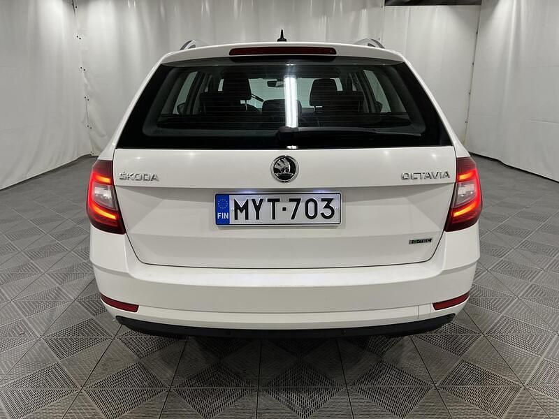 Käytetty Skoda Octavia Style 131 HP (96 kW) 2019 Farmari