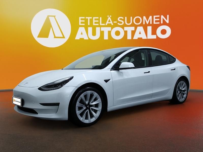 Käytetty Tesla Model 3 RWD 239 kW (325 HP) 2023 Valkoinen Sedan