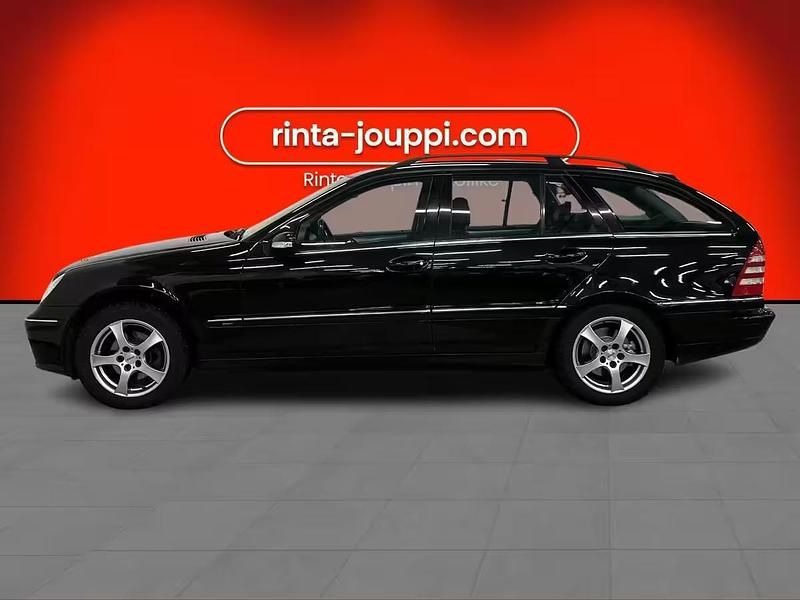 Käytetty Mercedes C180 Avantgarde 143 HP (105 kW) 2006 Farmari