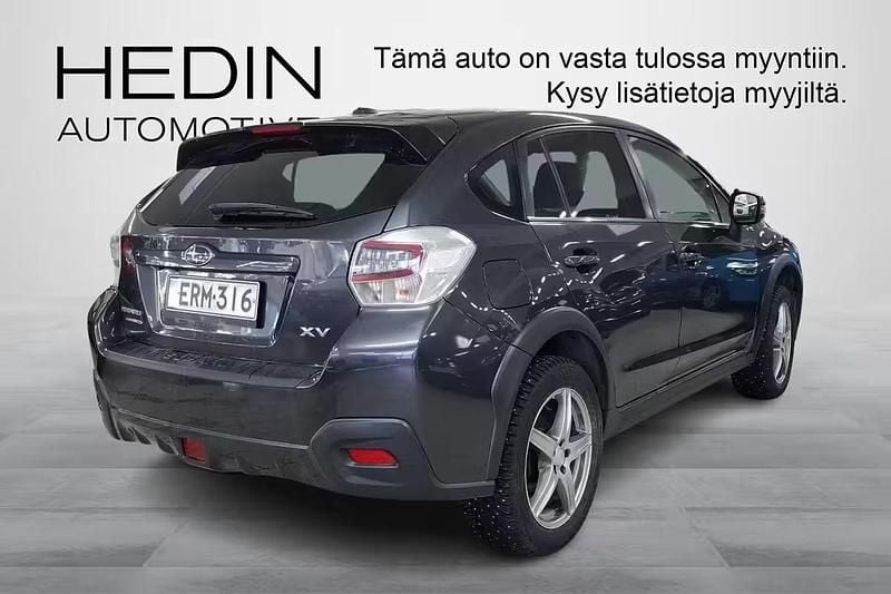Käytetty Subaru XV 114 HP (83 kW) 2016 Harmaa Katumaasturi