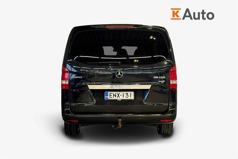Käytetty Mercedes Vito 163 HP (119 kW) 2015 Musta Van