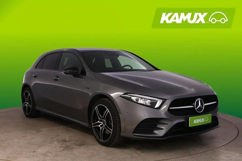 Käytetty Mercedes A250 Business 160 HP (117 kW) 2021 Hopea / harmaa Sedan