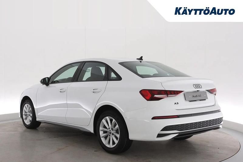 Uusi Audi A3 Design 116 HP (85 kW) 2025 Z9z9 Sedan