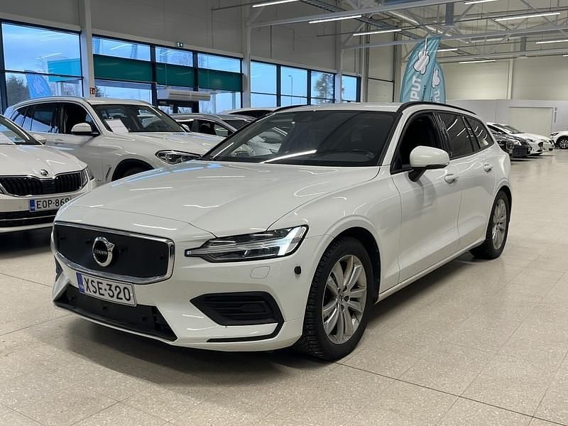 Käytetty Volvo V60 Momentum 190 HP (139 kW) 2019 Farmari