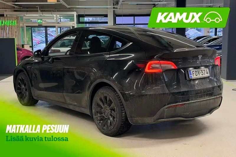 Käytetty Tesla Model Y 258 kW (351 HP) 2021 Musta Katumaasturi