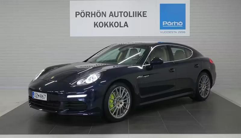 Käytetty Porsche Panamera 2015 Viistoperä