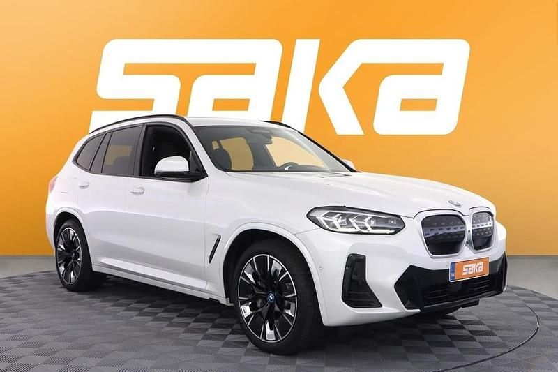 Käytetty 2022 BMW iX3 M Sport Katumaasturi | 40 790 € (Hyvä tarjous) - Kuva 1/3