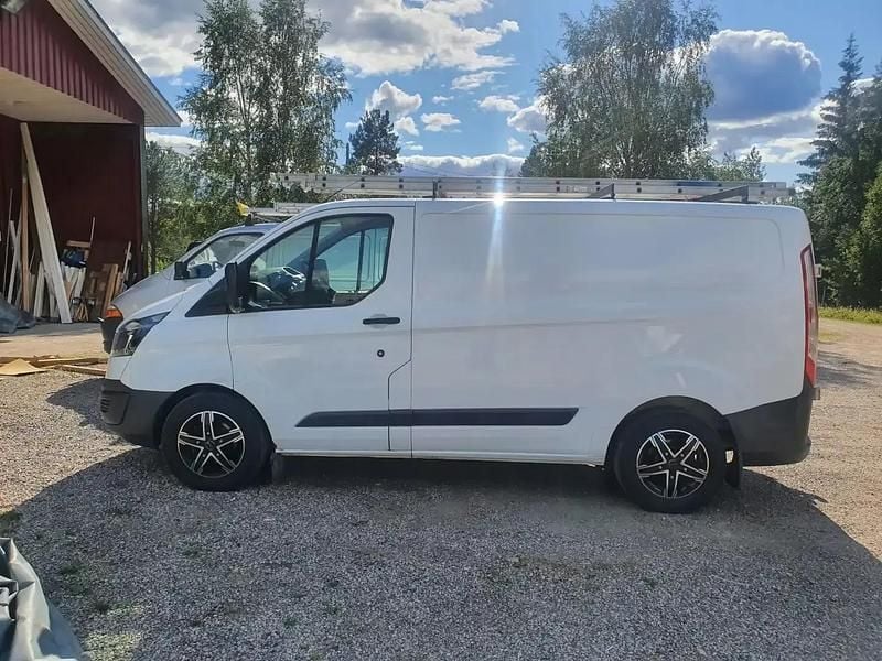 Käytetty Ford Transit Custom 101 HP (74 kW) 2013 Valkoinen Sedan