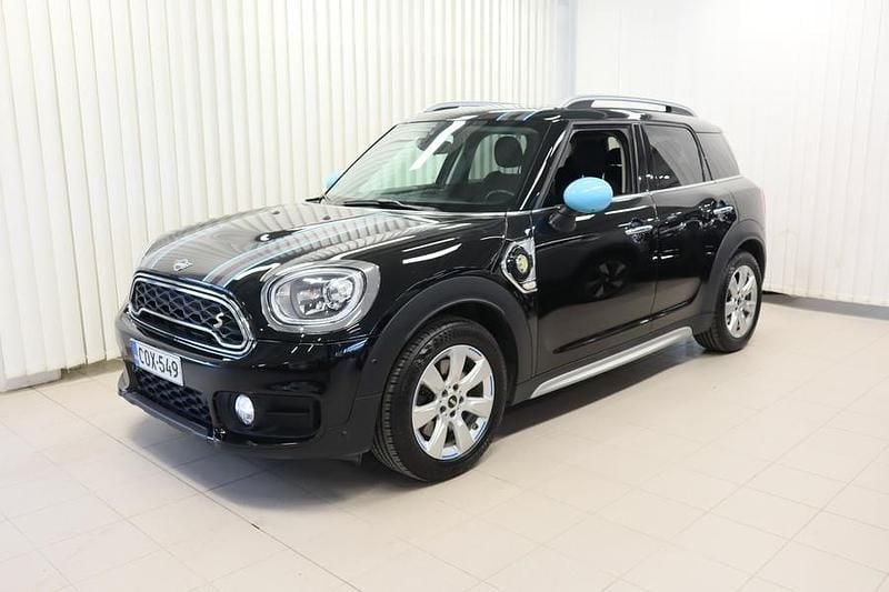 Musta Käytetty 2018 Mini Cooper S Countryman Katumaasturi | 15 900 € - Kuva 1/4