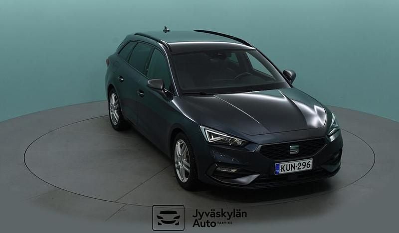 Käytetty Seat Leon FR 150 HP (110 kW) 2021 Harmaa Farmari