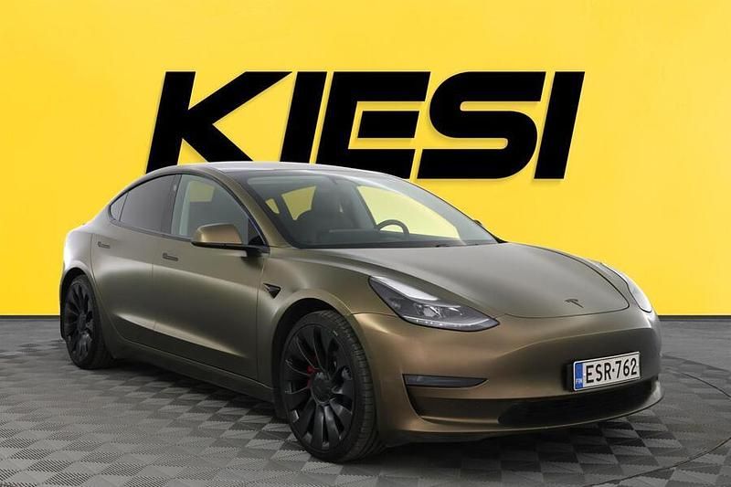 Käytetty 2021 Tesla Model 3 Performance Sedan | 27 990 € (Perustarjous) - Kuva 1/3