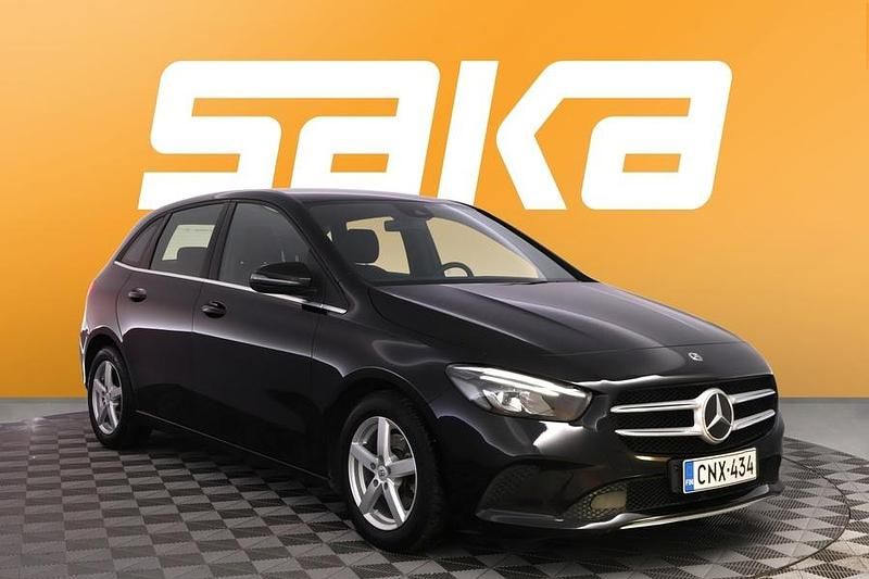 Käytetty Mercedes B180 Style 116 HP (85 kW) 2020 Tila-auto