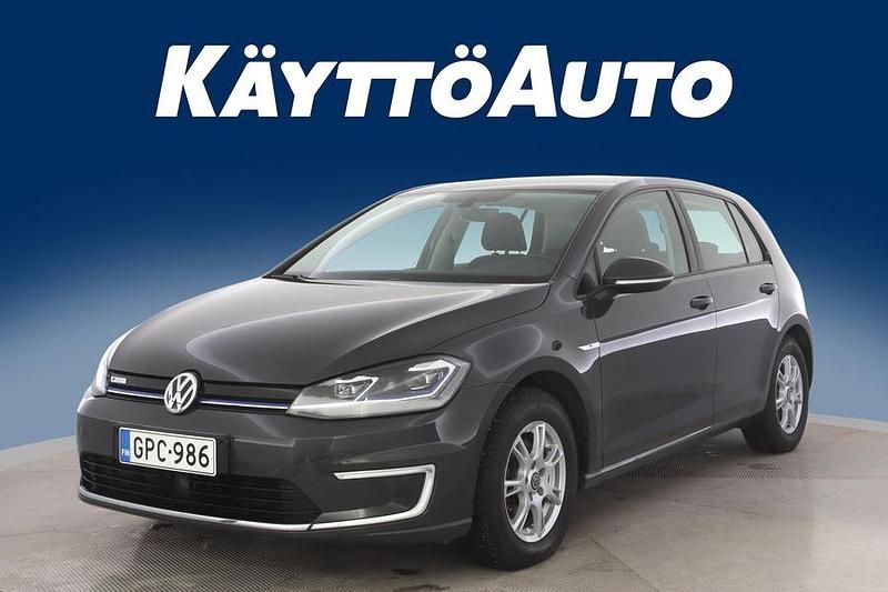 Käytetty VW e-Golf 100 kW (136 HP) 2018 Harmaa Viistoperä