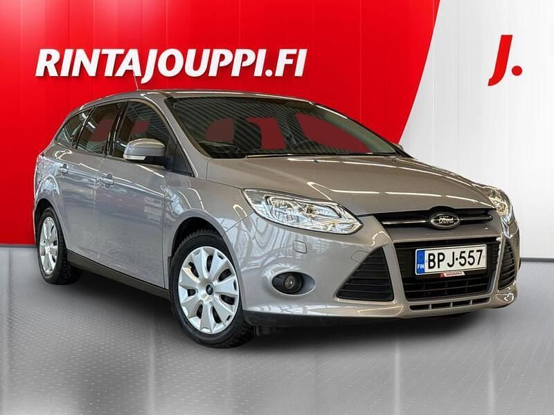Käytetty Ford Focus Trend 125 HP (91 kW) 2012 Harmaa Farmari