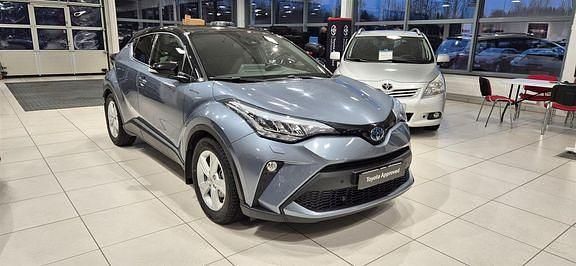 Käytetty Toyota C-HR Edition 122 HP (89 kW) 2022 Harmaa Katumaasturi