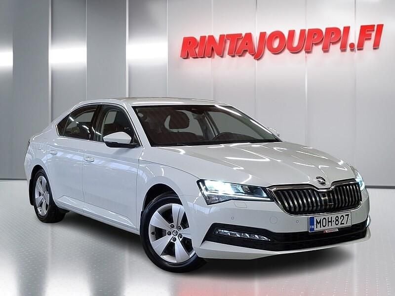 Valkoinen Käytetty 2022 Skoda Superb Ambition Sedan | 22 480 € (Perustarjous) - Kuva 1/3