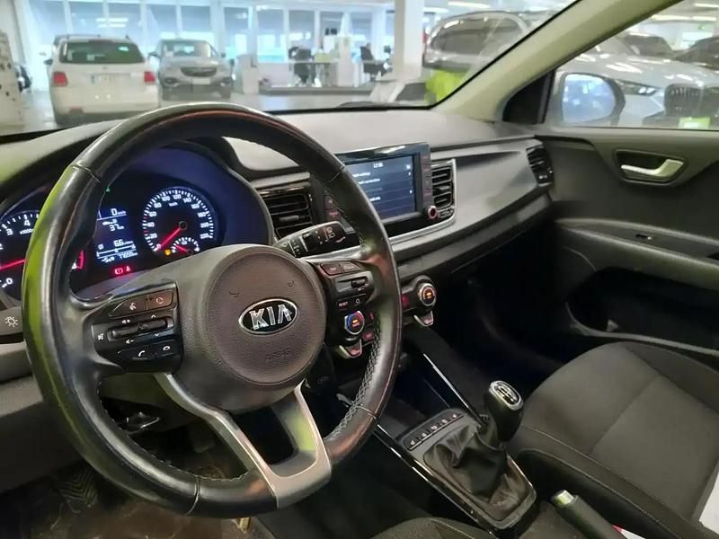 Käytetty Kia Rio EX 99 HP (72 kW) 2019 Hopea / harmaa Sedan