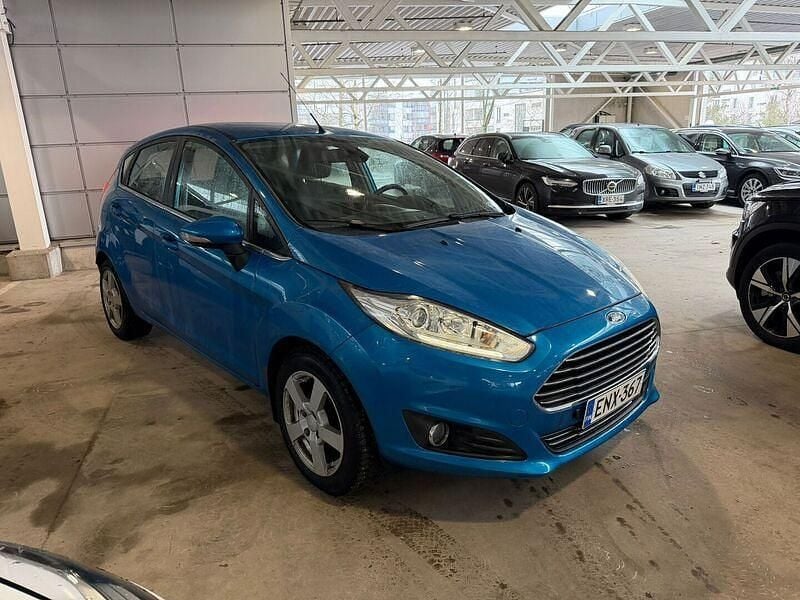 Käytetty Ford Fiesta Titanium 80 HP (58 kW) 2016 Viistoperä