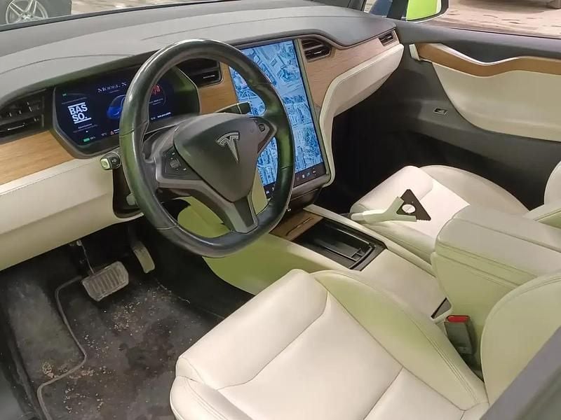 Käytetty Tesla Model X Long Range AWD 311 kW (423 HP) 2020 Sininen Katumaasturi