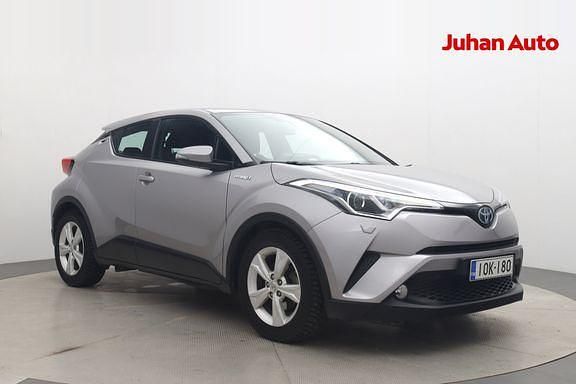 Hopea Käytetty 2018 Toyota C-HR Active Katumaasturi | 19 490 € (Perustarjous) - Kuva 1/4