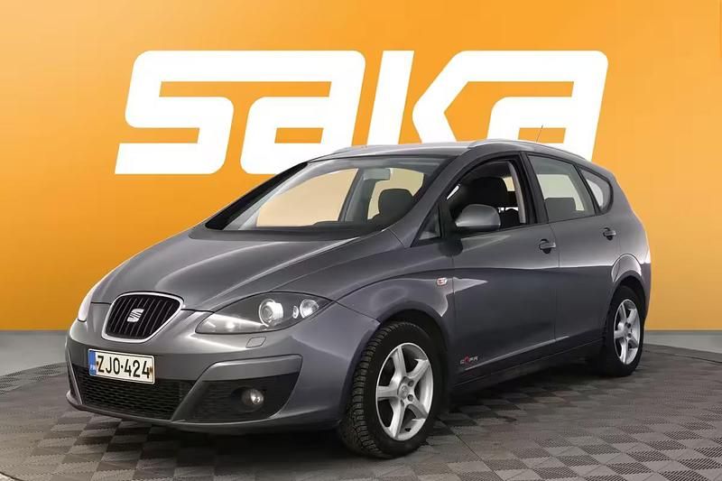 Käytetty Seat Altea XL Copa 140 HP (102 kW) 2012 Tila-auto